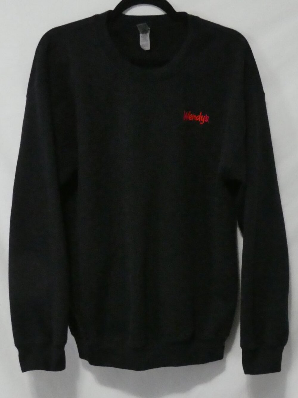 GILDAN Heavy Blend Wendy's Employee Uniform Black Crewneck Sweatshirt - Large